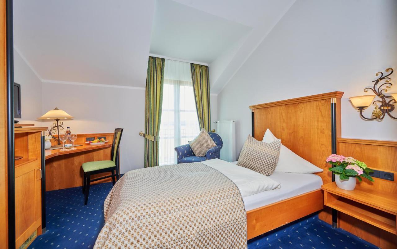 Landhotel Schneider Riedenburg Luaran gambar